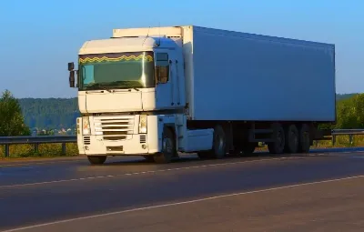 İzmir ile Yüksekova Arası Öğrenci Eşyası Taşıma